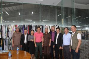 Lãnh đạo Hiệp hội Varisme thăm và làm việc với công ty may sinh lộc