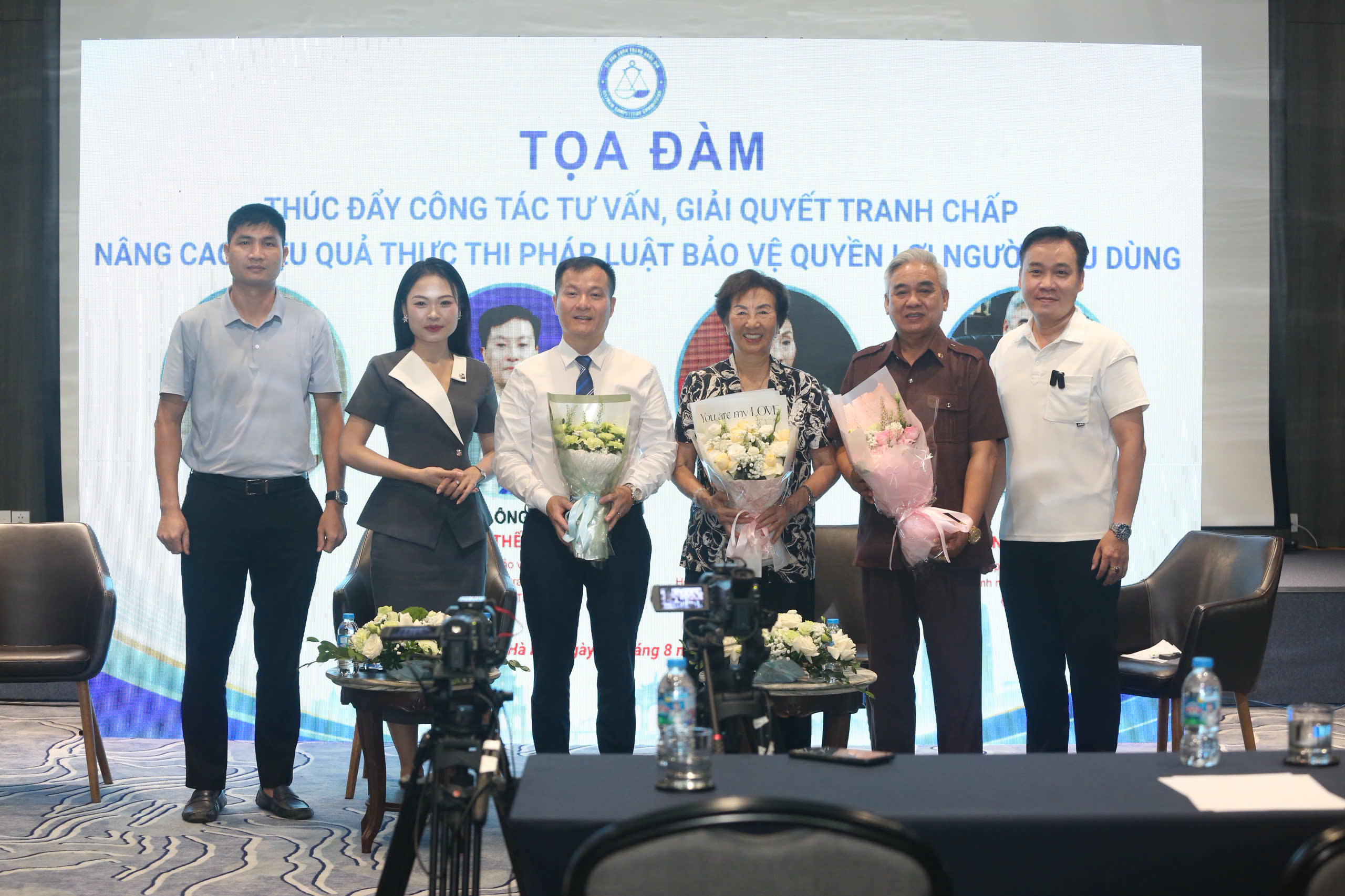 Bảo vệ người tiêu dùng trong kỷ nguyên số: